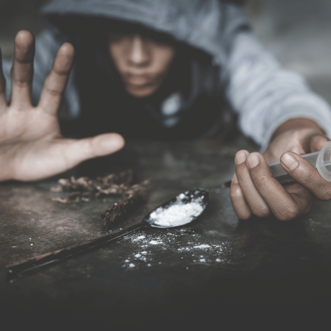 You are currently viewing Tout savoir sur les infractions liées à la drogue à Argenteuil 